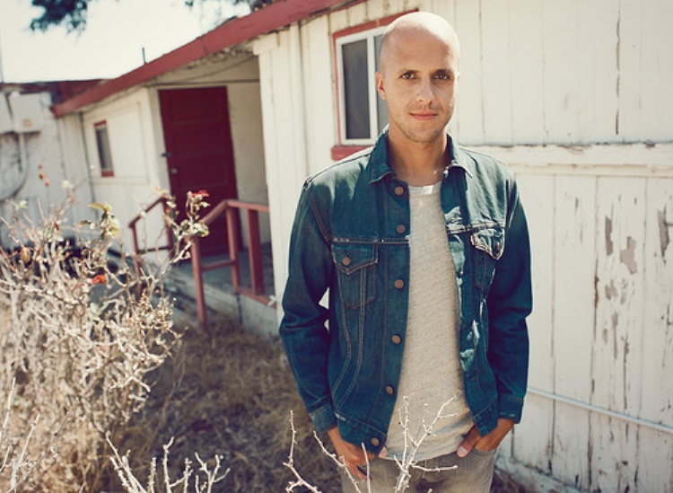 Official press picture 2014. Source: milow.com / Brantley Gutierrez
