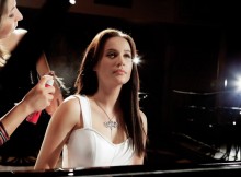 Backstage picture of the "Navždy" music video